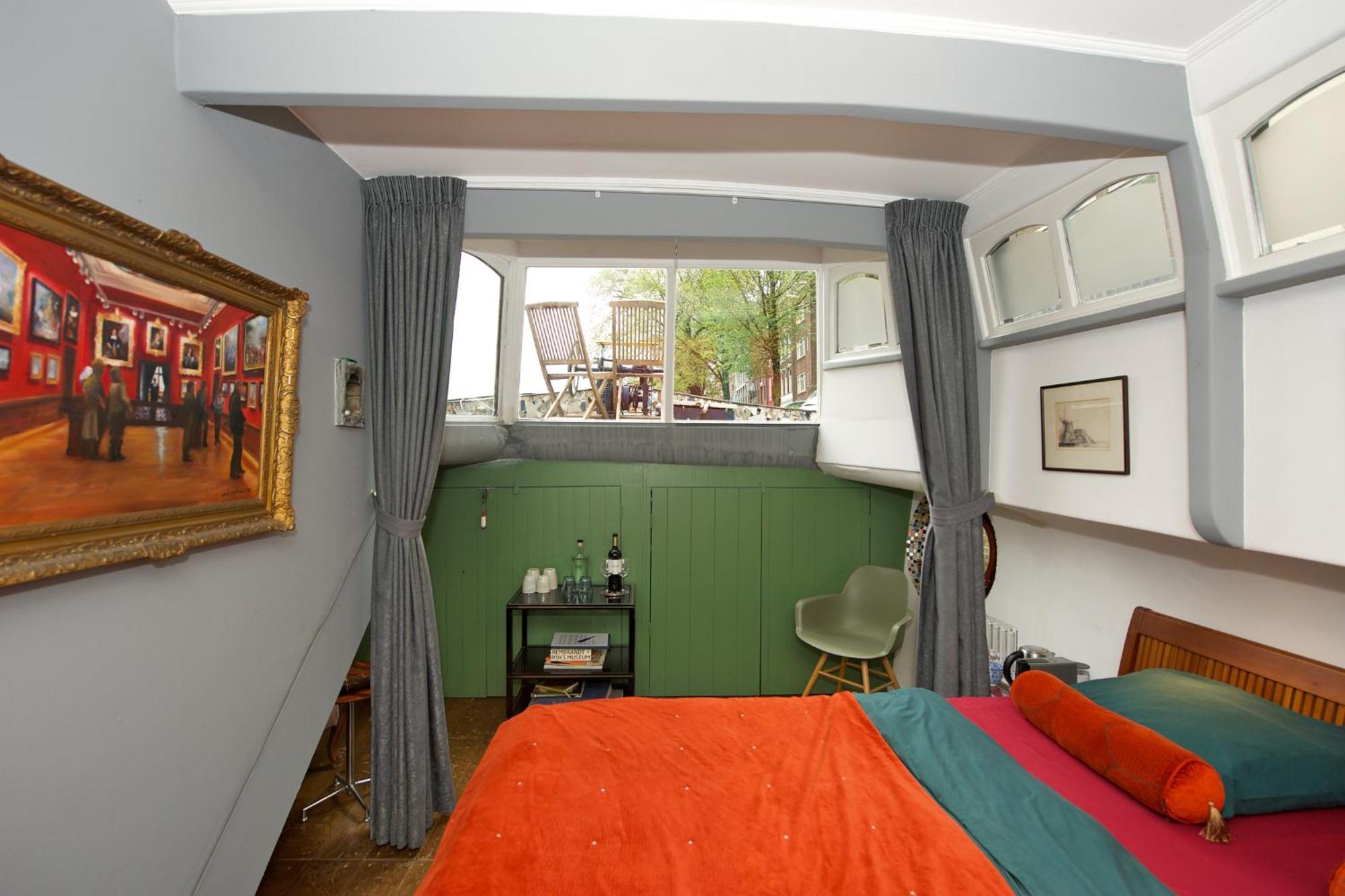 Amsterdam Center - Houseboat B&B By Captain Ricard Экстерьер фото