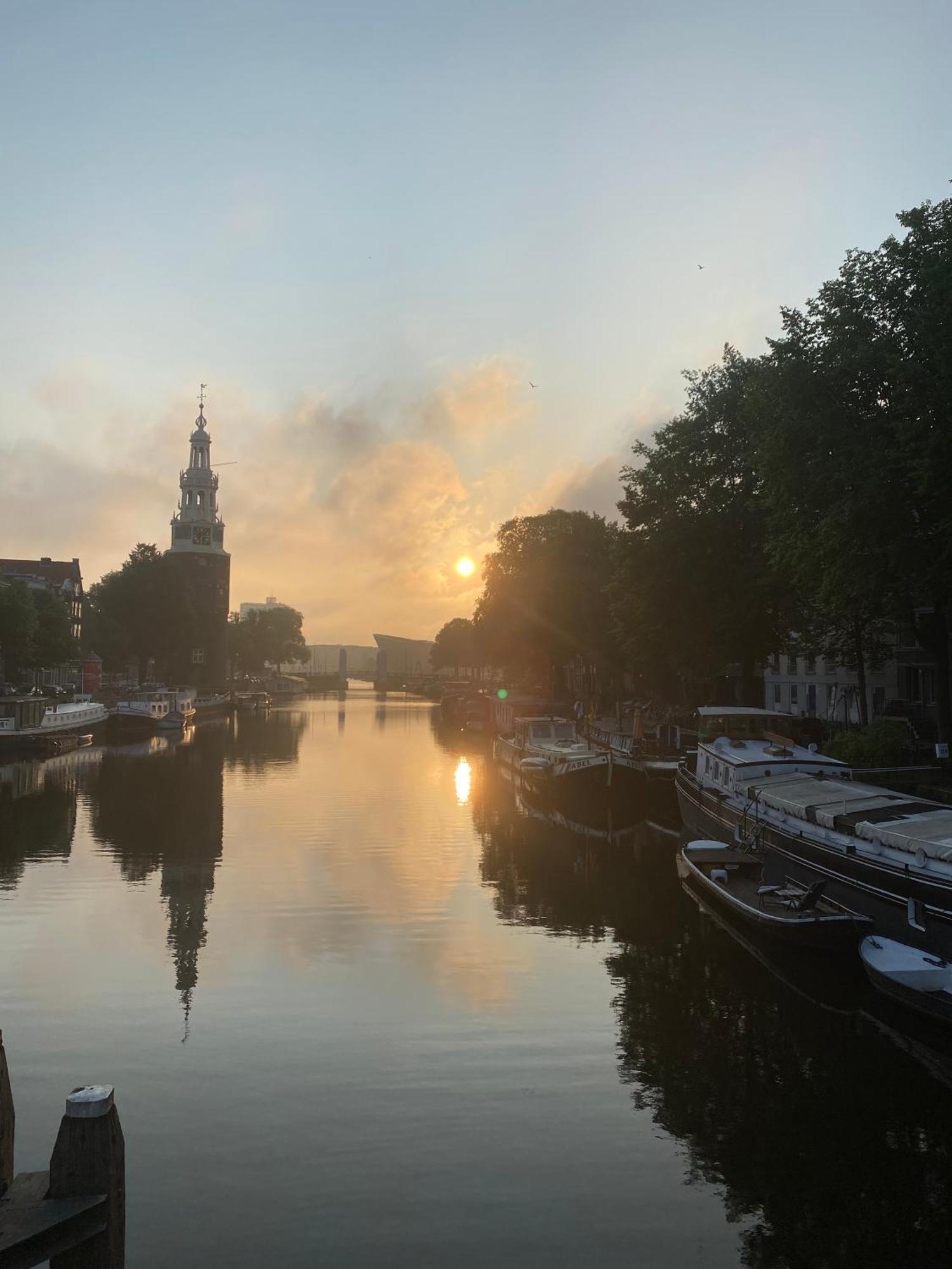 Amsterdam Center - Houseboat B&B By Captain Ricard Экстерьер фото