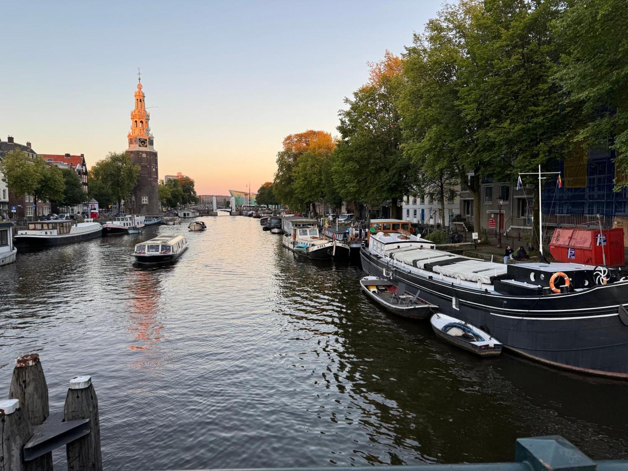 Amsterdam Center - Houseboat B&B By Captain Ricard Экстерьер фото